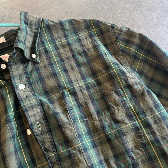 Men’s pre owned in good condition JCrew olive green plaid button down shirt - Picture 5 of 6